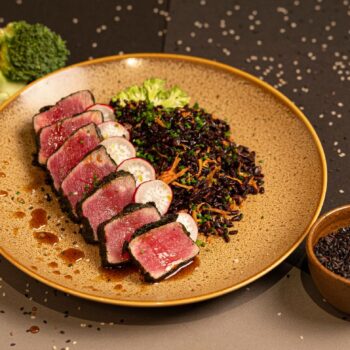 ATUM NORI COM ARROZ NEGRO E VEGETAIS - 350 GRAMAS